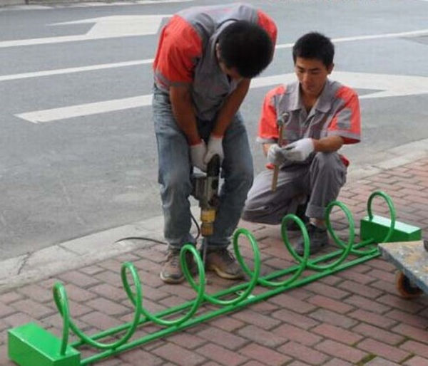 四川非機(jī)動車停車架安裝場地有要求嗎？