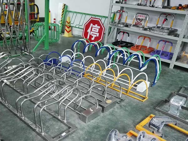 甘肅非機(jī)動(dòng)車停車架樣品間